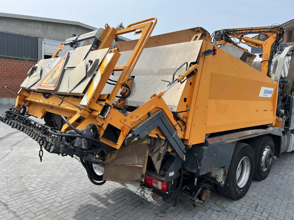 Usato 2012 Daf / Secmair CF 85.460 / Secmair Chipsealer BCG 500