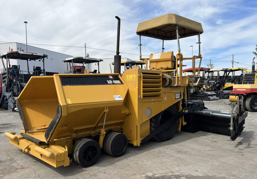 Usato 2007 Caterpillar AP 600 -150-