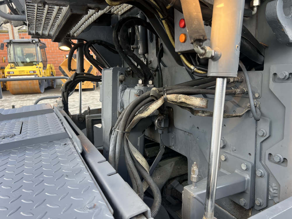 Usato 2016 Vogele S 1303-3i