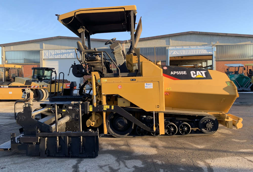 Usato 2013 Caterpillar AP 555E