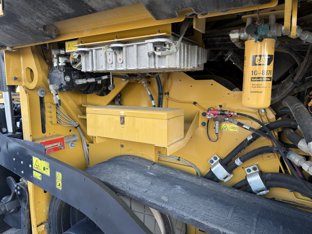 Usato 2017 Caterpillar AP 655F