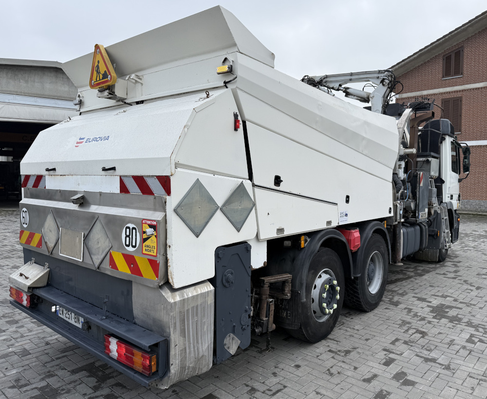 Usato 2008 Mercedes / Secmair 2536 / Chipsealer BCG 500