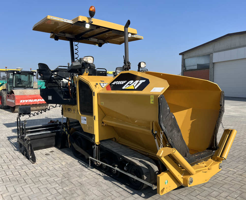 Usato 2020 Caterpillar AP 355F