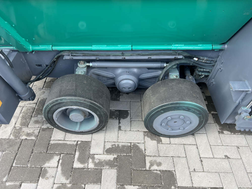 Usato 2016 Vogele S 1303-3i