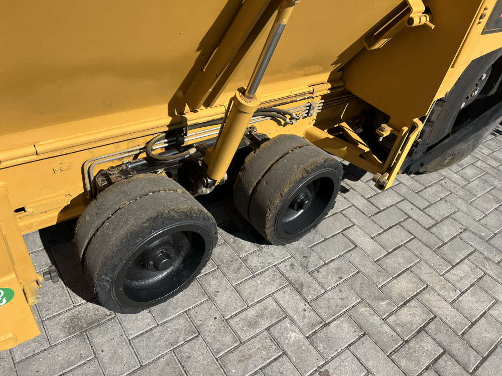 Usato 2012 Caterpillar AP 300