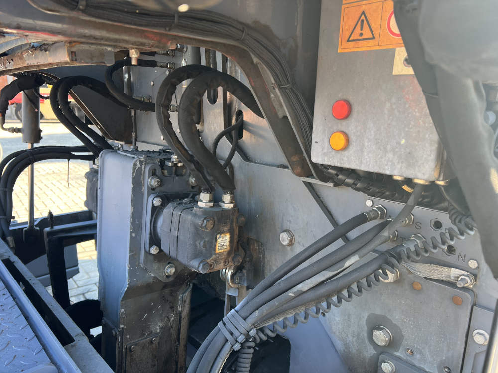 Usato 2014 Vogele S 1303-3i