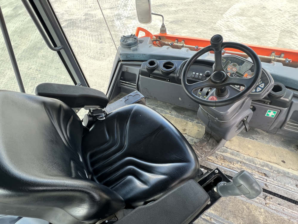 Usato 2010 Hamm HD+ 120 VV