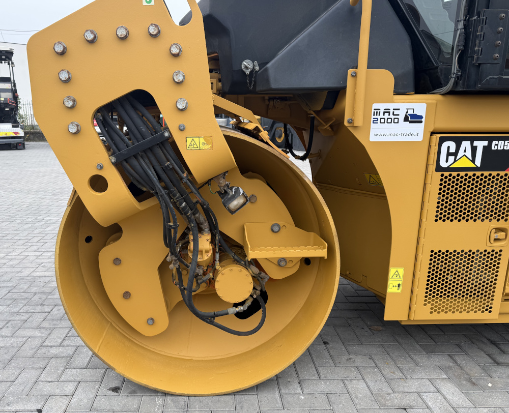 Usato 2014 Caterpillar CD 54B