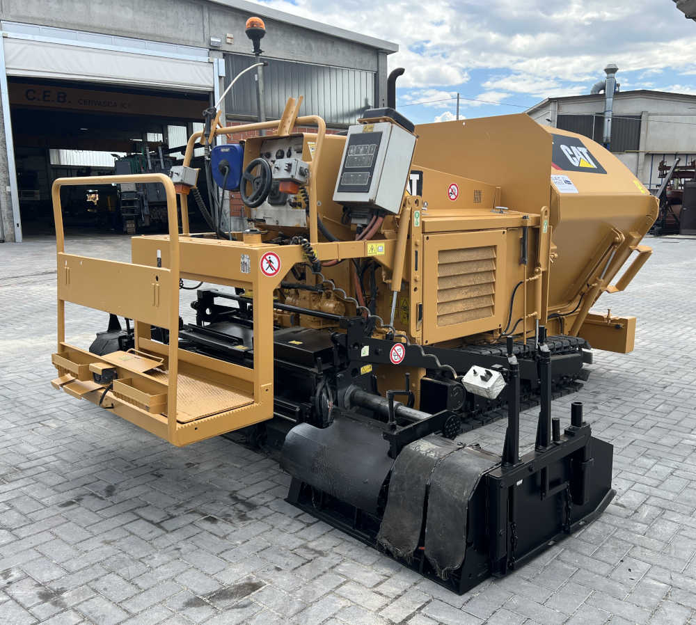 Usato 2017 Caterpillar AP 255E