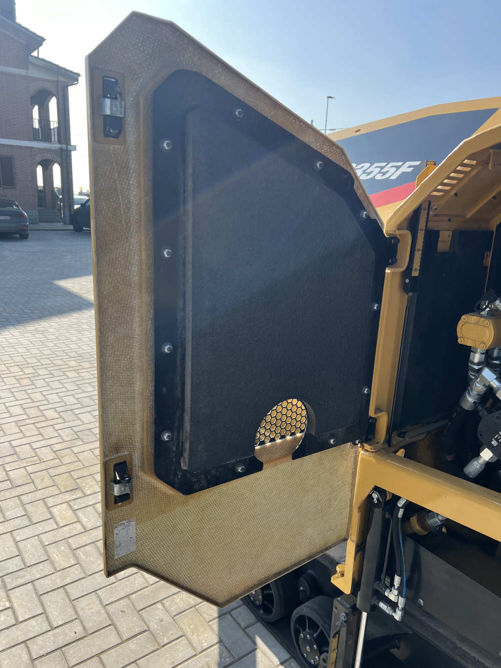 Usato 2020 Caterpillar AP 355F