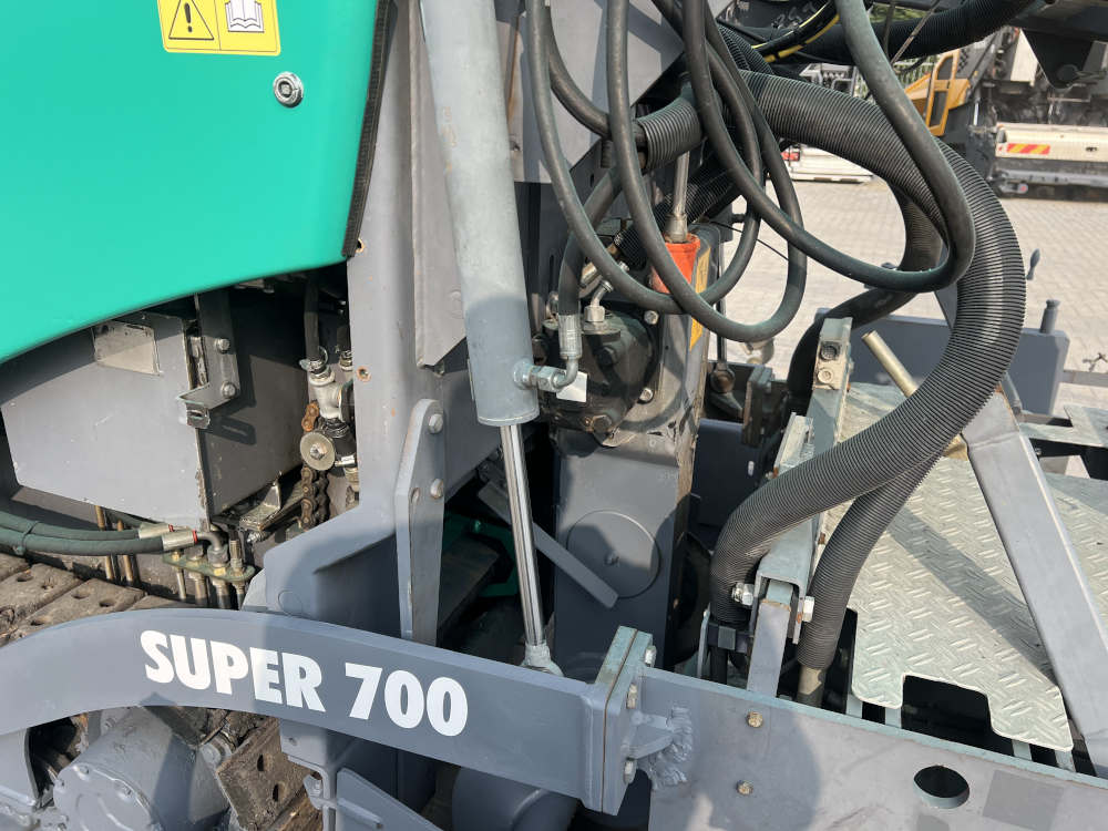 Usato 2011 Vogele Super 700