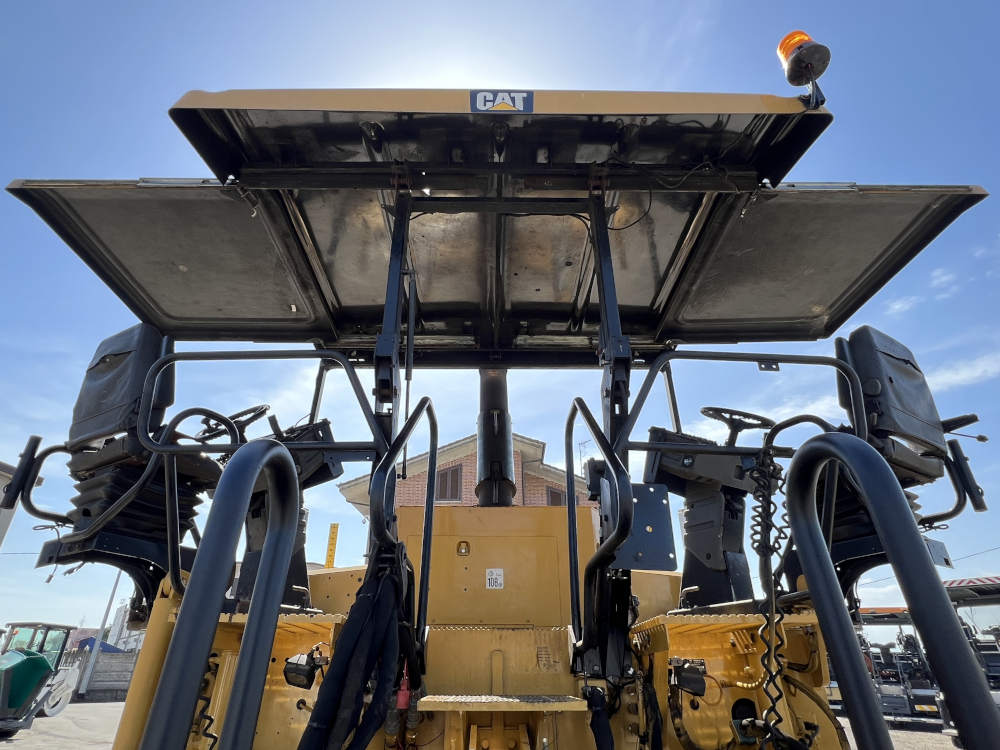 Usato 2014 Caterpillar AP 500E -222-