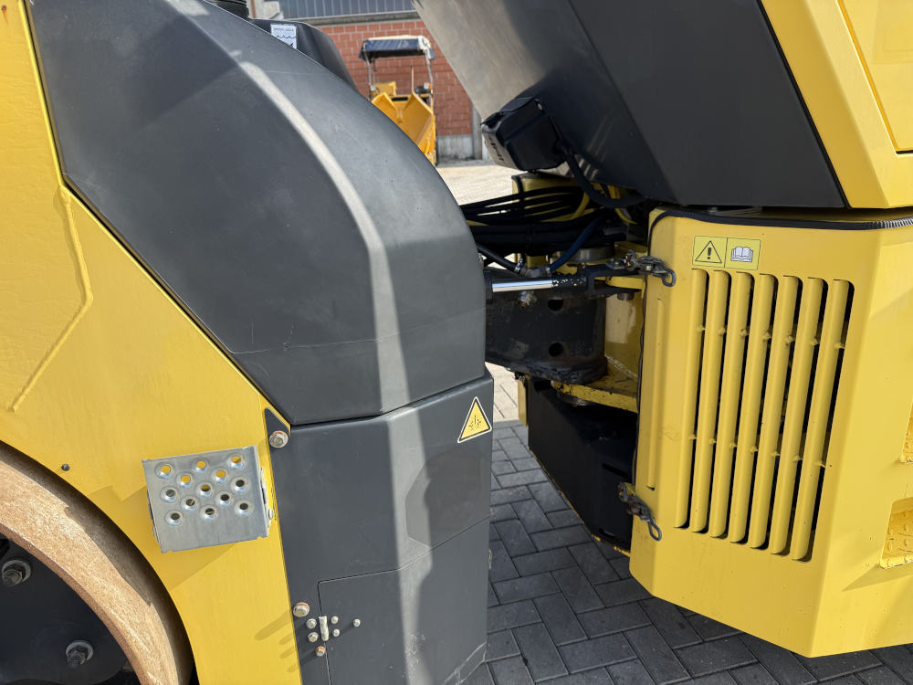 Usato 2006 Bomag BW 151 AD-4