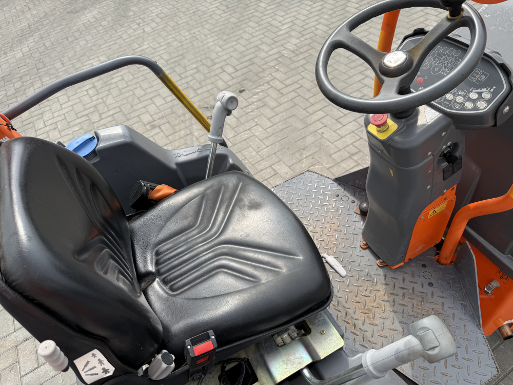 Usato 2017 Hamm HD 12 VV