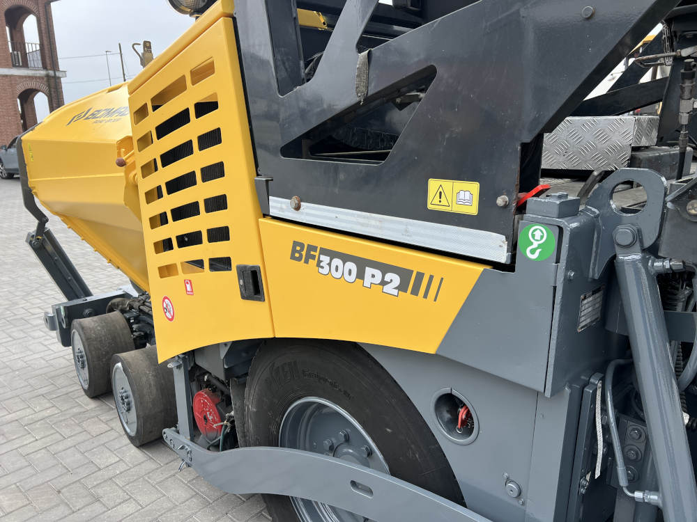 Usato 2016 Bomag BF 300 P-2
