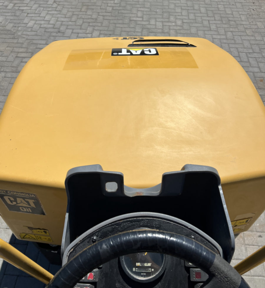 Usato 2006 Caterpillar CB 334E