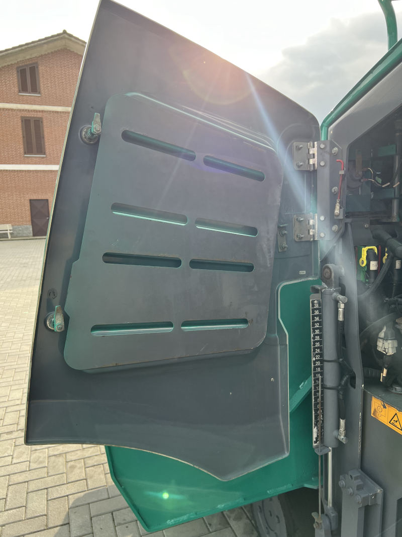 Usato 2016 Vogele S 1303-3i