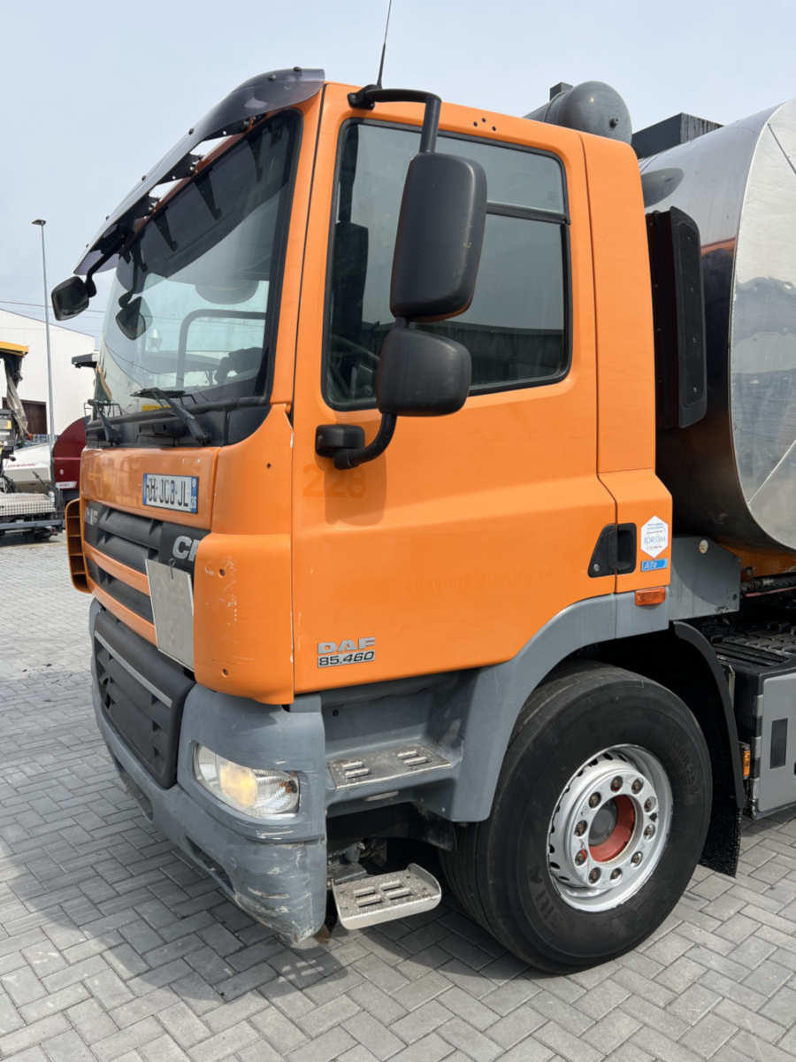 Usato 2012 Daf / Secmair CF 85.460 / Secmair Chipsealer BCG 500