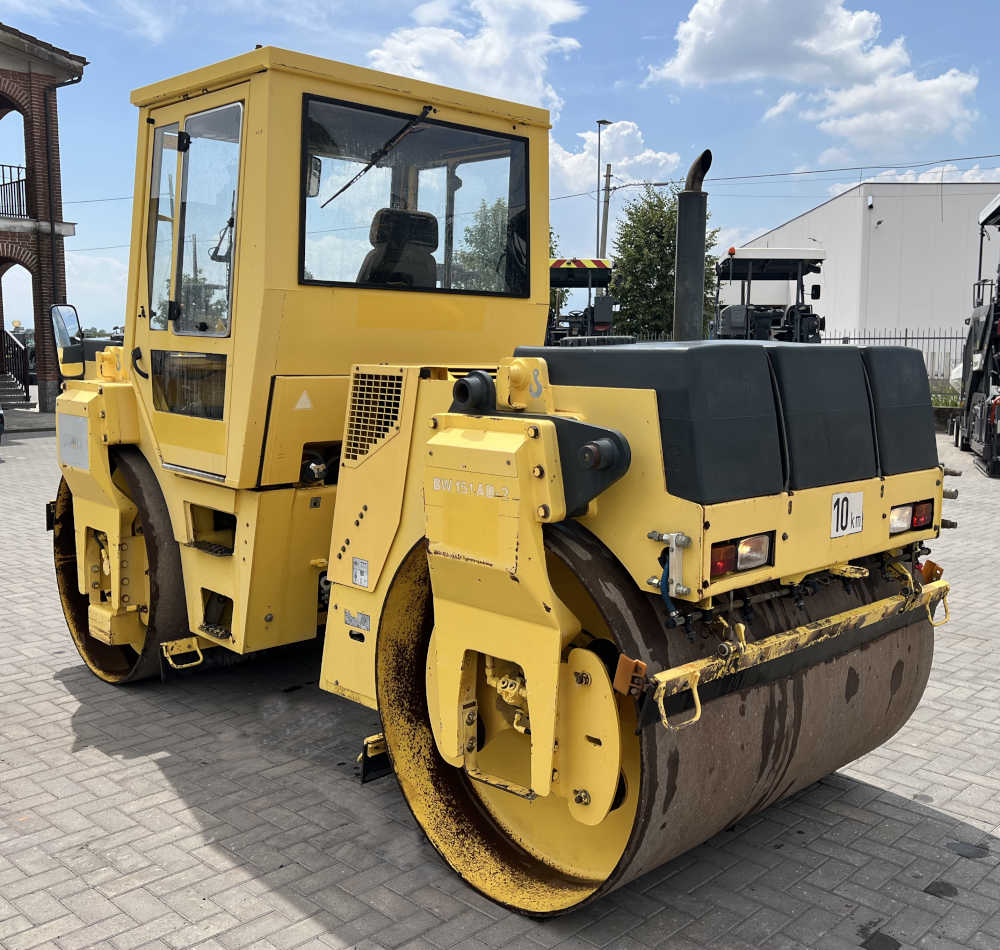 Usato 2001 Bomag BW 151 AD-2