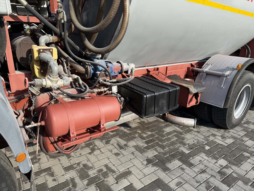 Usato 2004 Massenza B 8 B23 HY-EX