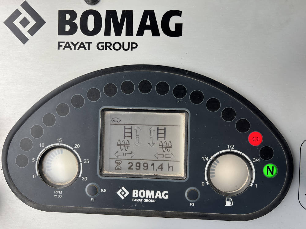 Usato 2019 Bomag BF 300 C-2
