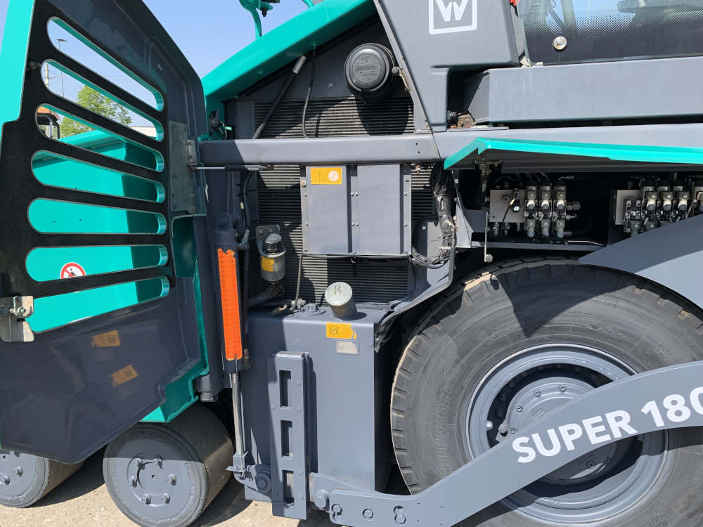 Usato 2016 Vogele S 1803-3i