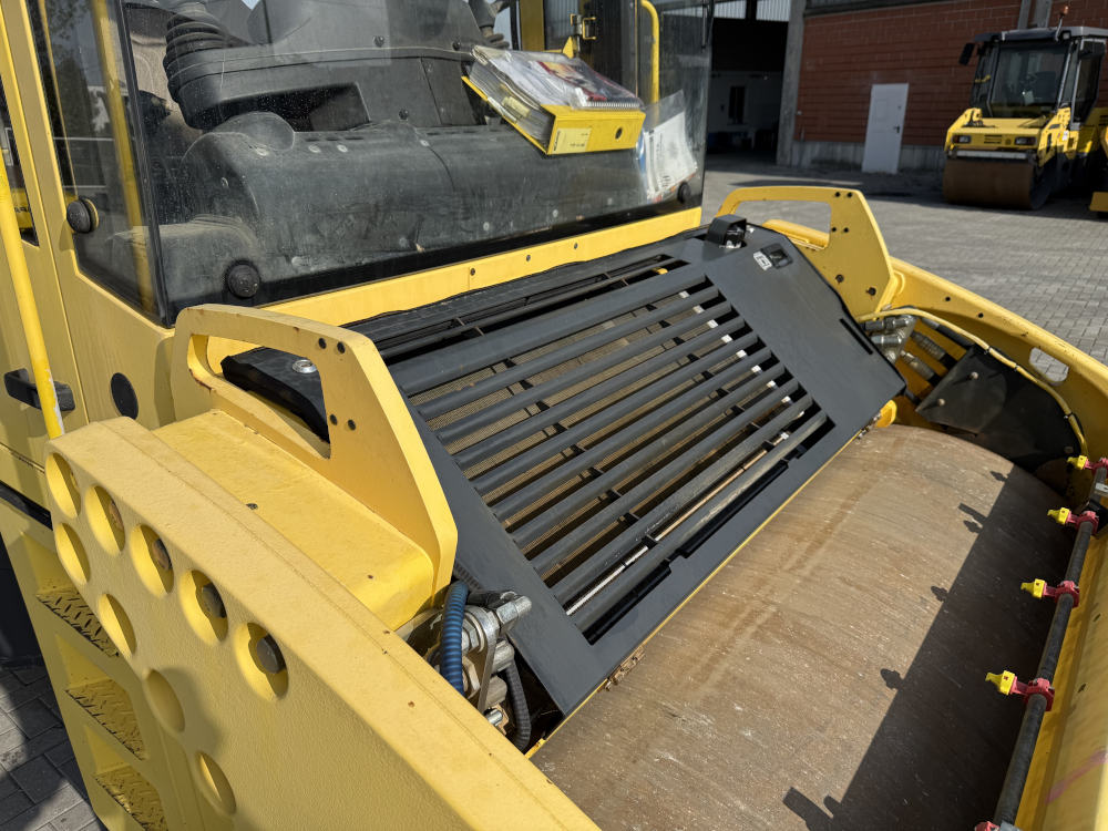 Usato 2006 Bomag BW 151 AD-4