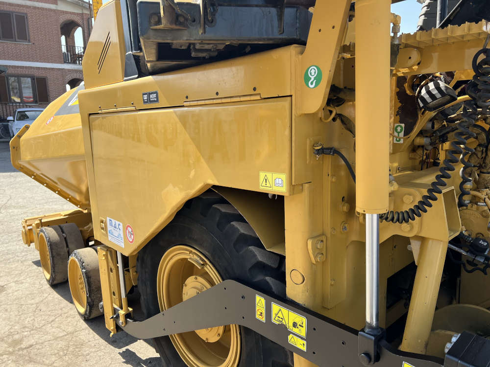 Usato 2014 Caterpillar AP 500E -222-