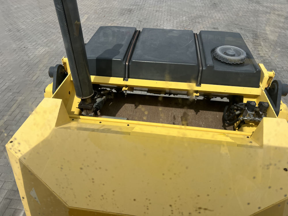 Usato 2001 Bomag BW 151 AD-2