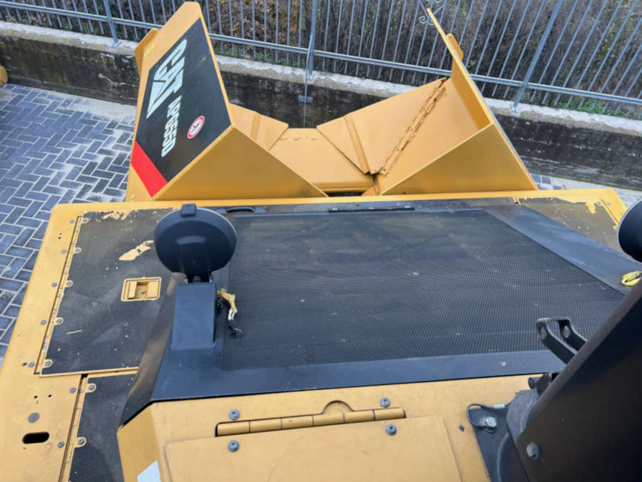 Usato 2011 Caterpillar AP 655D