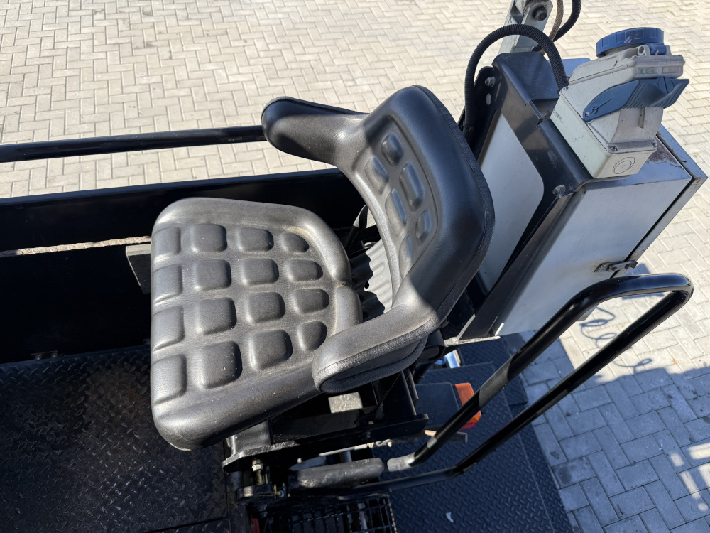 Usato 2011 Caterpillar AP 300