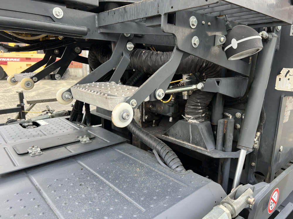 Usato 2019 Bomag BF 300 C-2