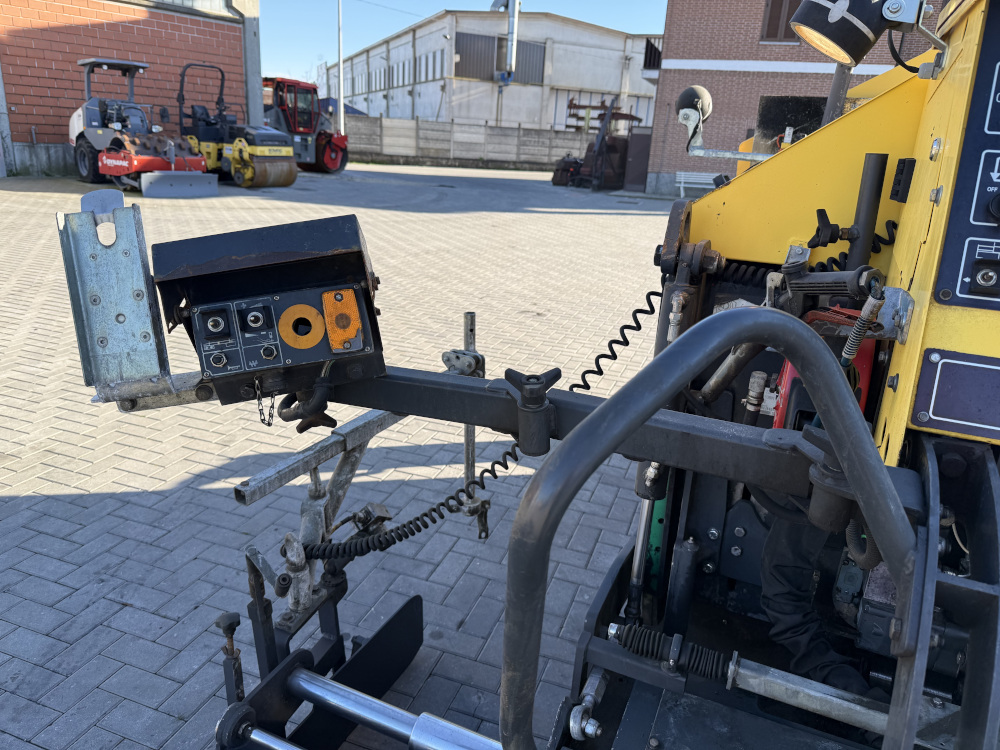 Usato 2014   Bomag BF 223C