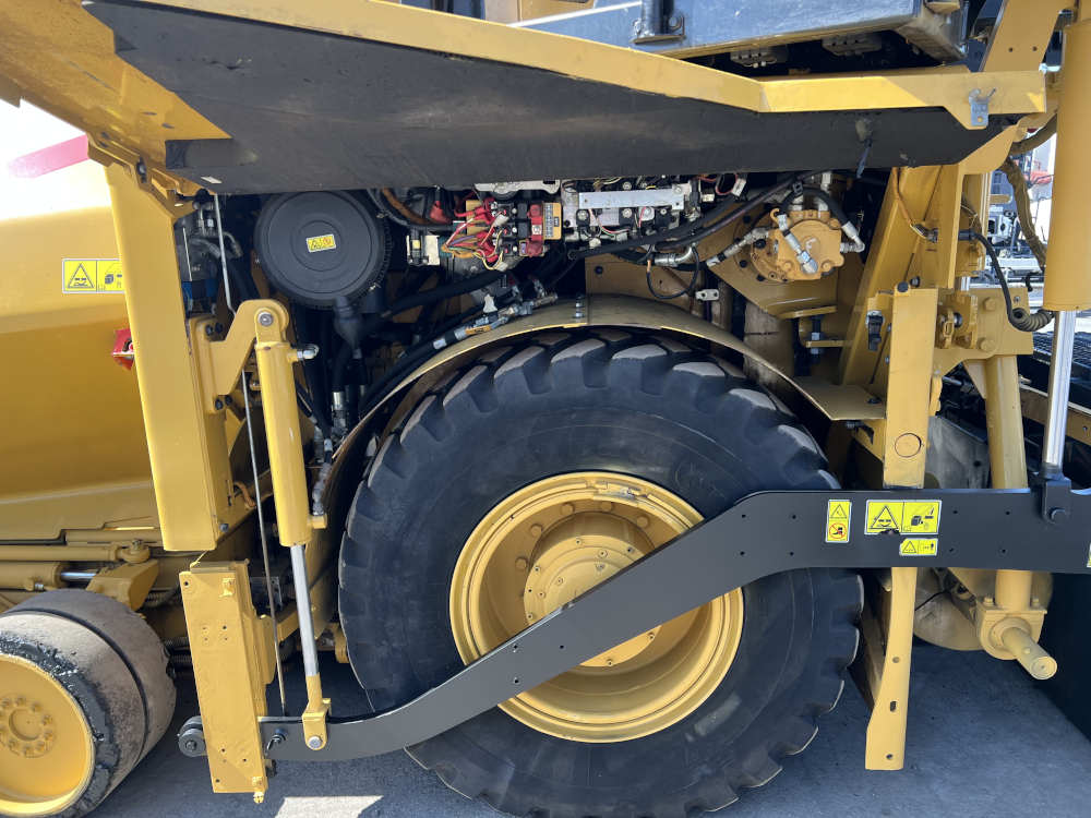 Usato 2014 Caterpillar AP 500E -222-