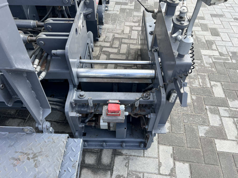 Usato 2005 Vogele Super 600