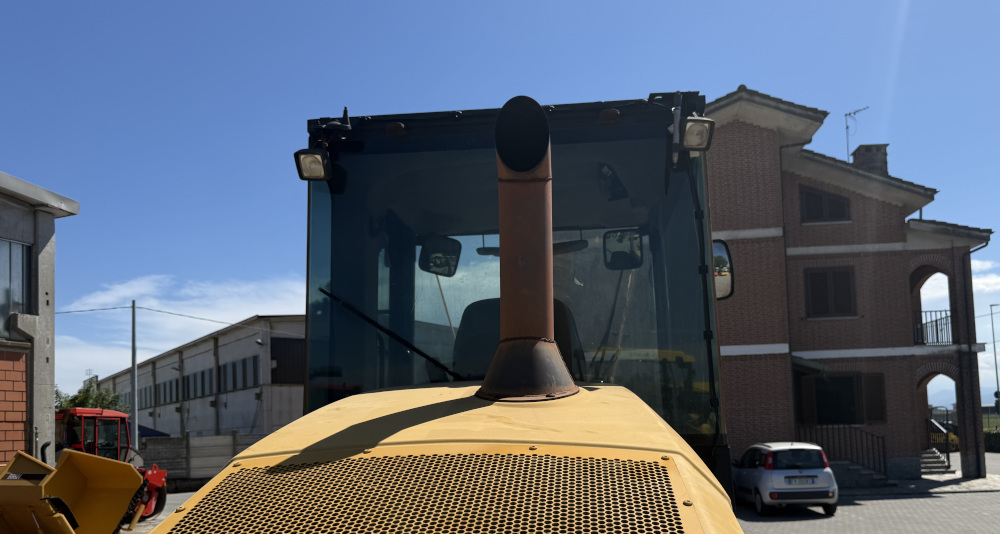 Usato 2010 Caterpillar CP 74