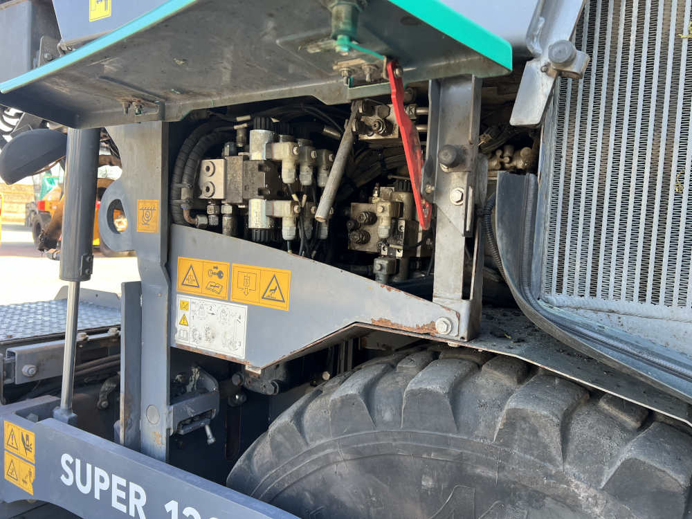 Usato 2018 Vogele S 1303-3i