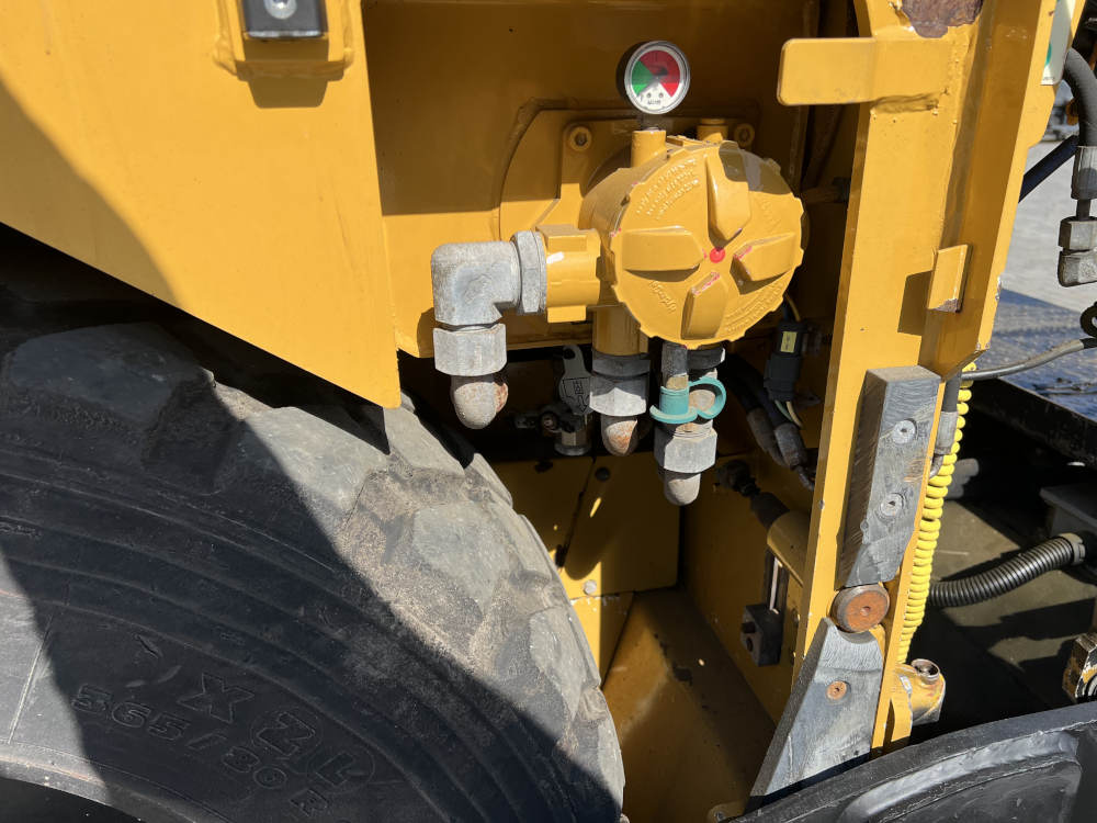 Usato 2012 Caterpillar AP 300