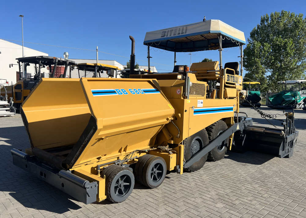 Usato 1999 Bitelli BB 680