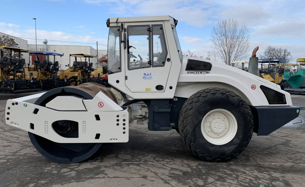 Usato 2004 Bomag BW 213 DH-4 (Deep Impact)