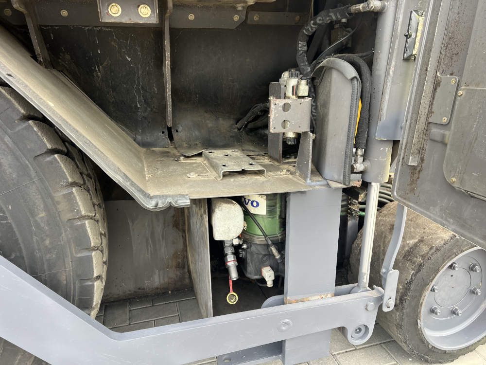 Usato 2015 Volvo P 6870C