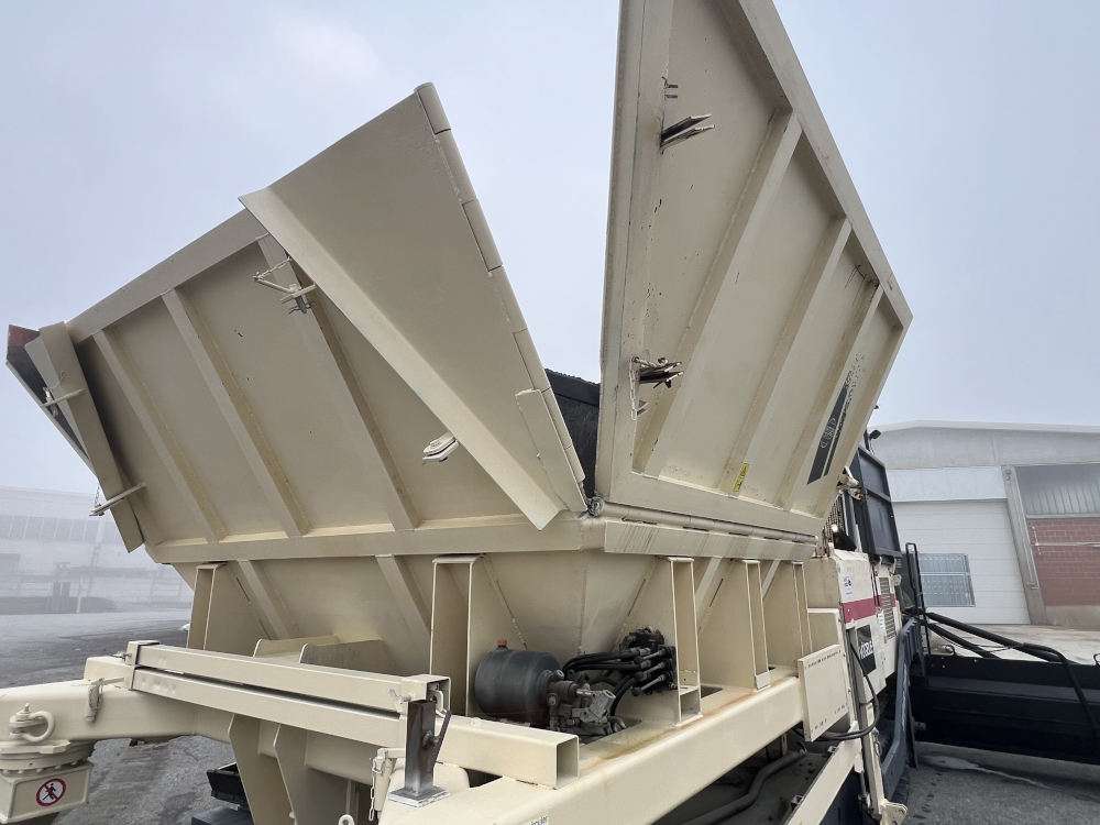 Usato 2005 Vogele Super 2500 (06.74)