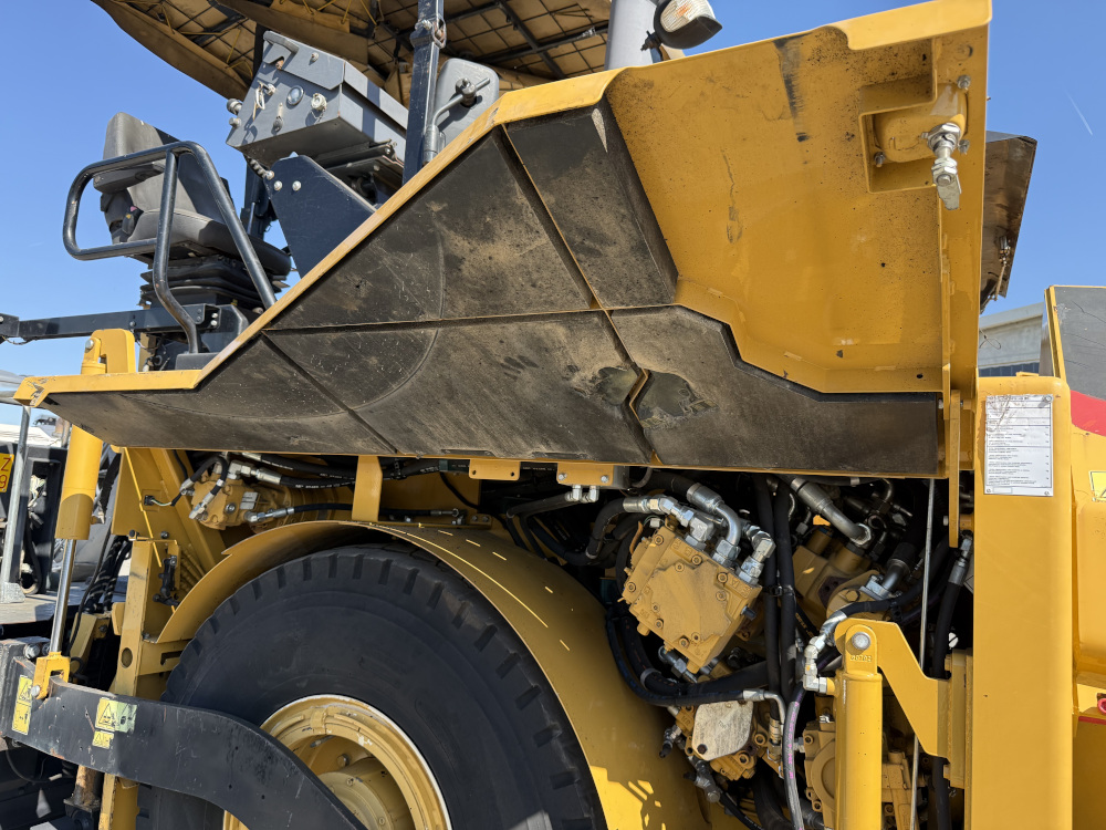 Usato 2010 Caterpillar AP 600D