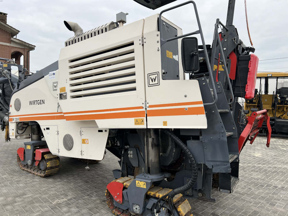 Usato 2014 Wirtgen W 120Fi
