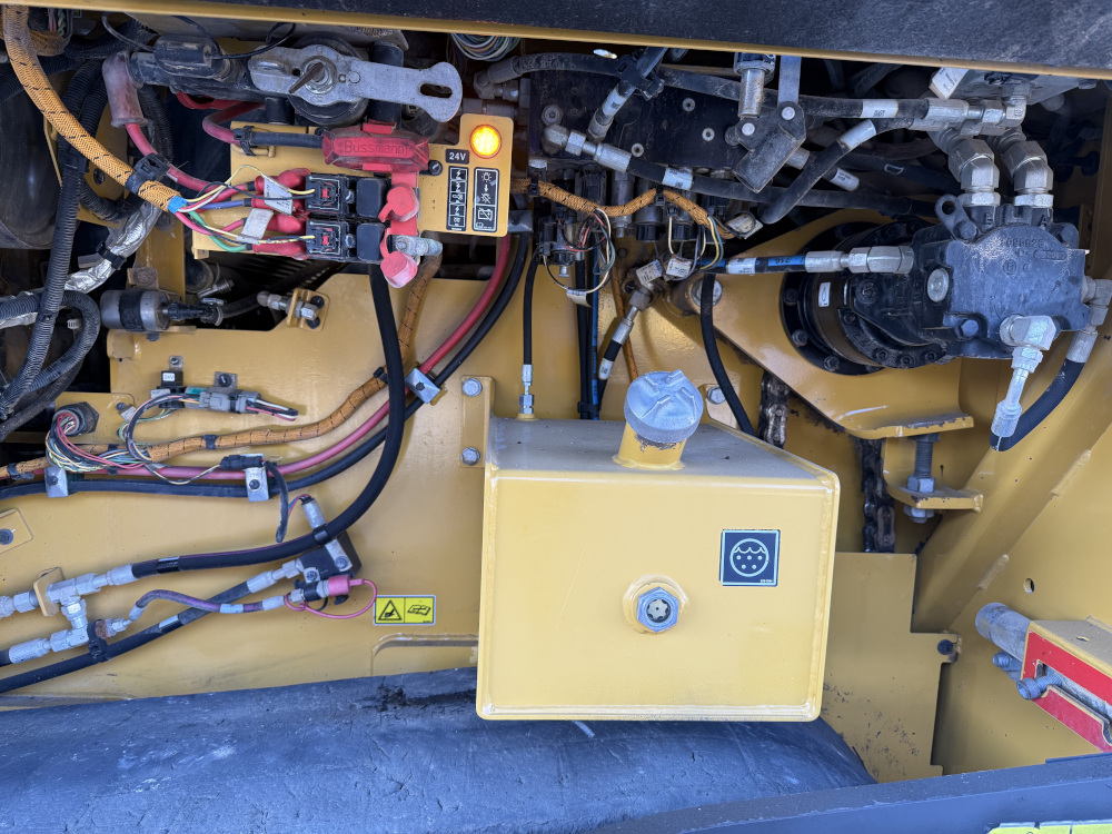 Usato 2017 Caterpillar AP 655F