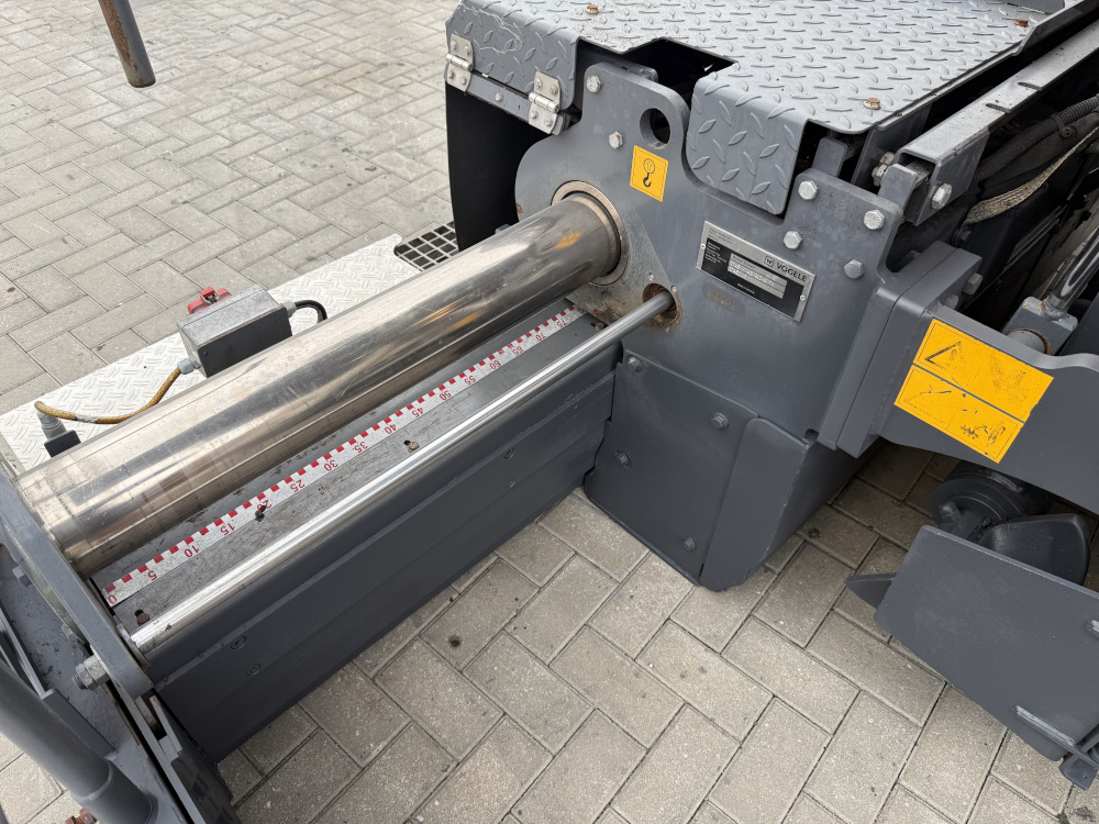 Usato 2021 Vogele S 1303-3i
