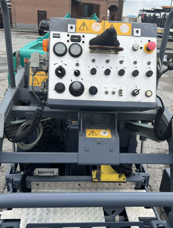 Used 2011 Vogele Super 800 -288-