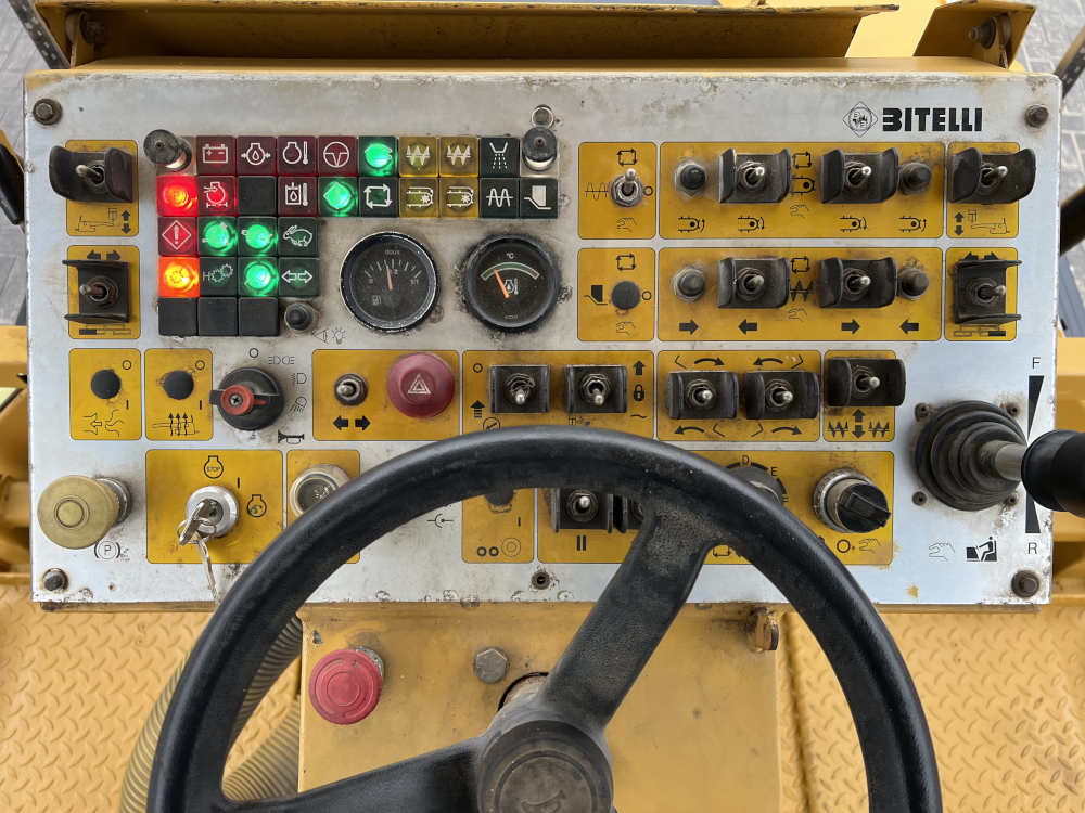 Usato 2005 Bitelli BB 730
