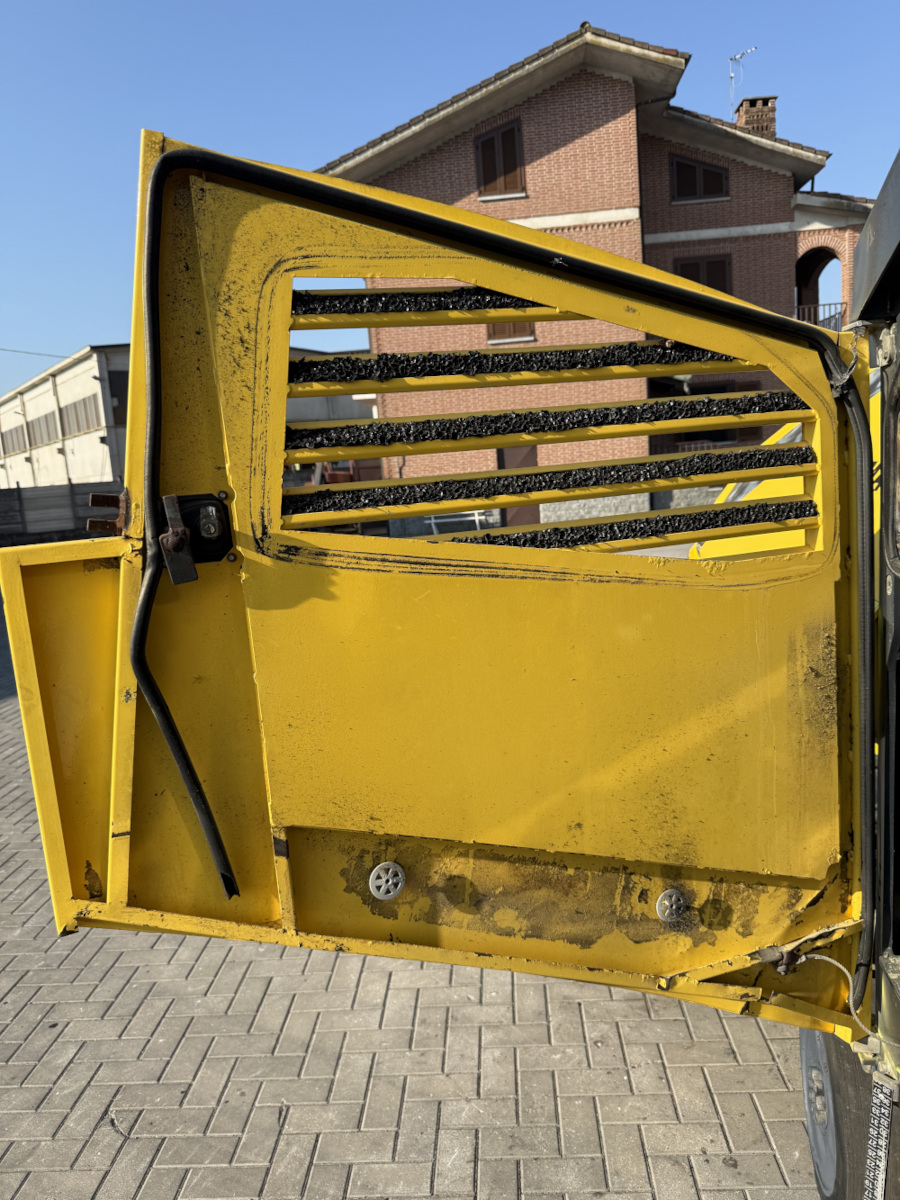 Usato 2010 Bomag BF 600P