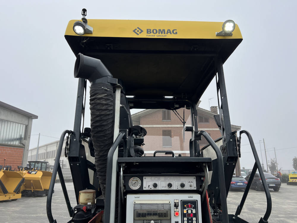 Usato 2019 Bomag BF 300 C-2